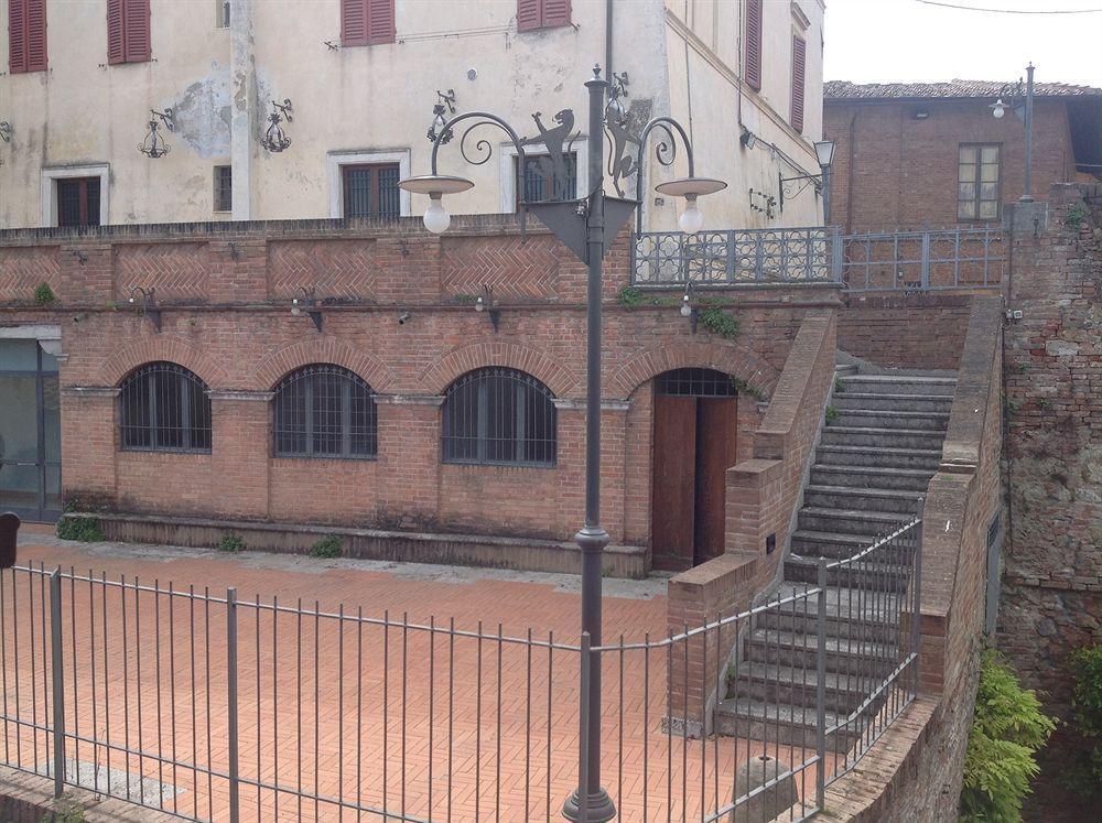 B&B Duccio Di Buoninsegna Siena Dış mekan fotoğraf